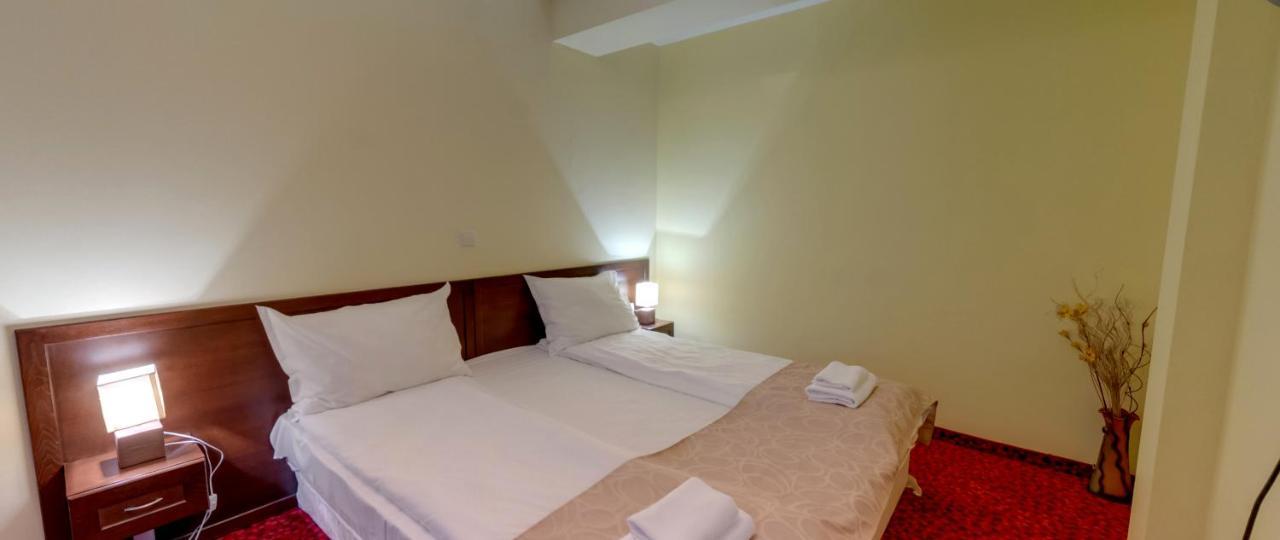 Balkan Hotel Chiflik Εξωτερικό φωτογραφία