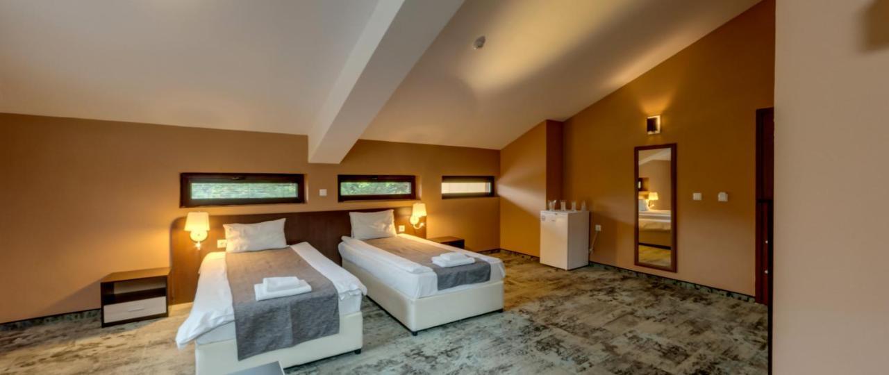 Balkan Hotel Chiflik Εξωτερικό φωτογραφία