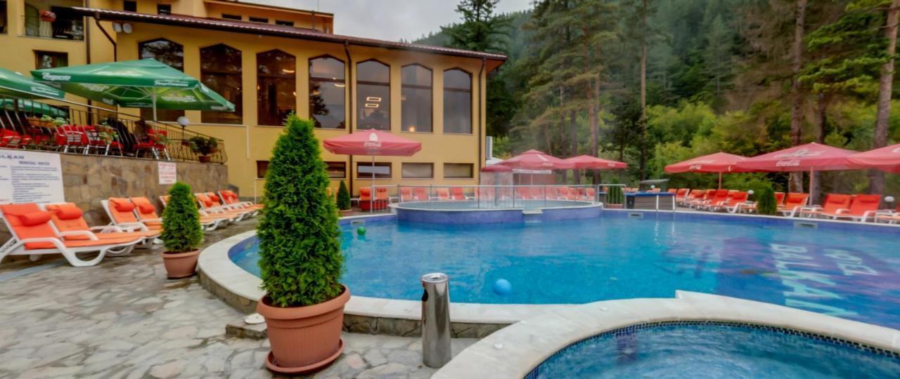 Balkan Hotel Chiflik Εξωτερικό φωτογραφία