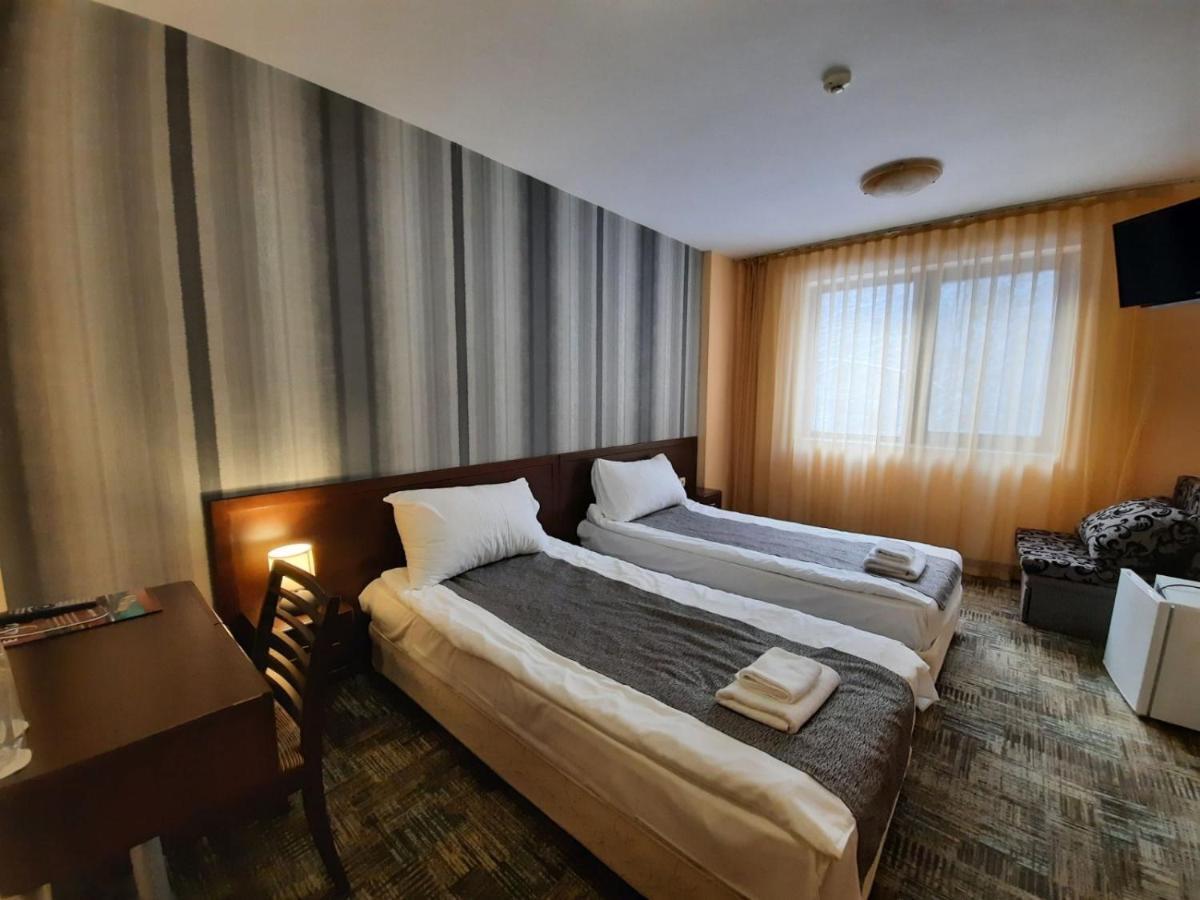 Balkan Hotel Chiflik Εξωτερικό φωτογραφία