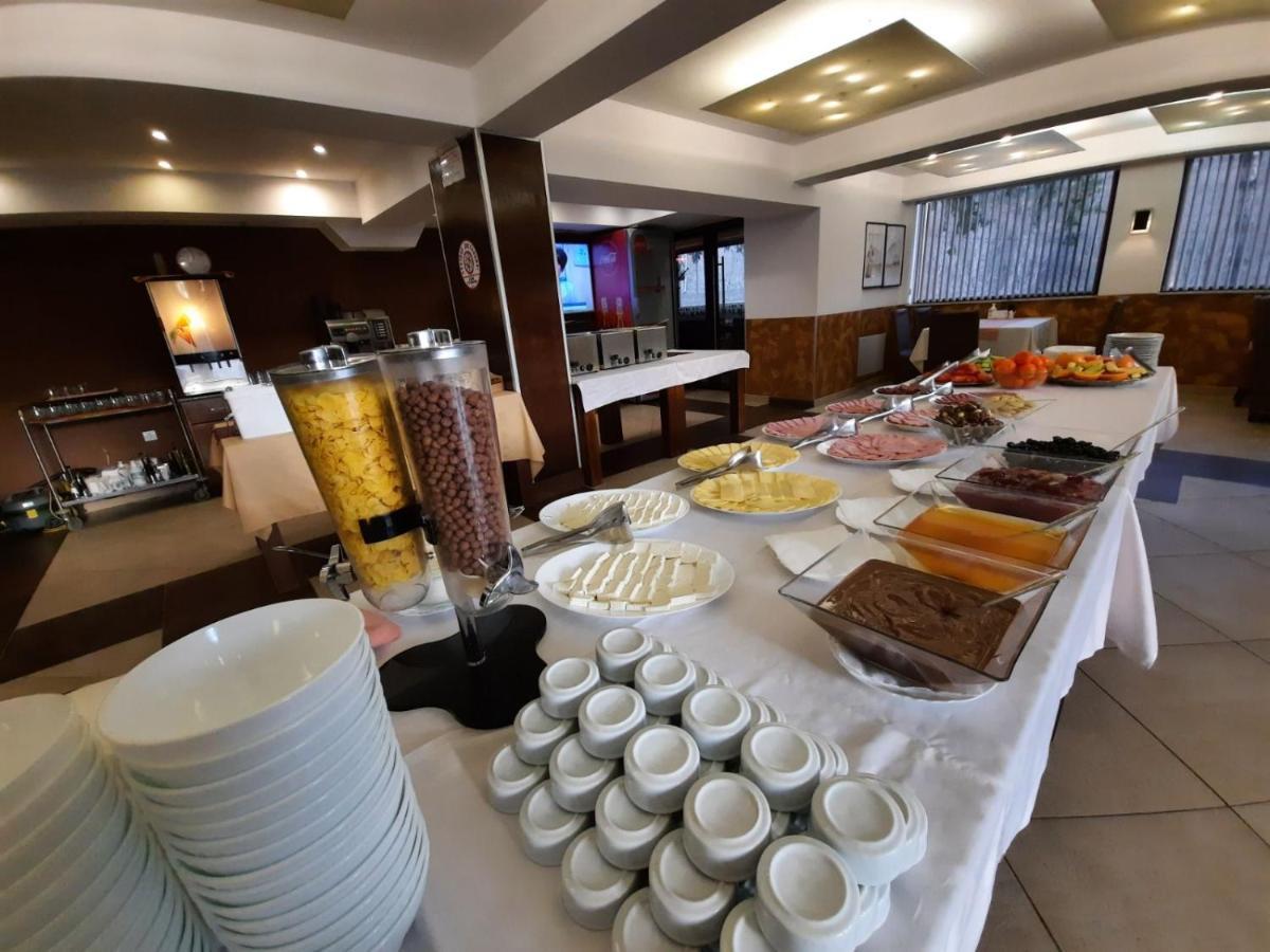 Balkan Hotel Chiflik Εξωτερικό φωτογραφία